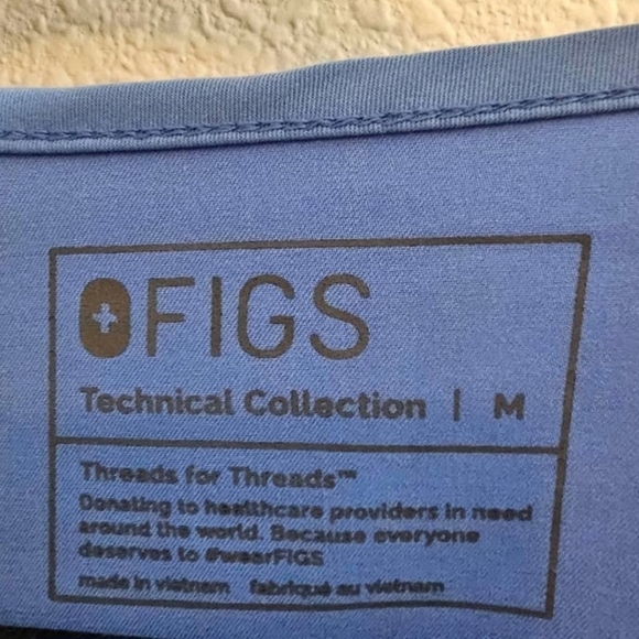 Figs Top M Blue Scrub - Picture 4 of 5